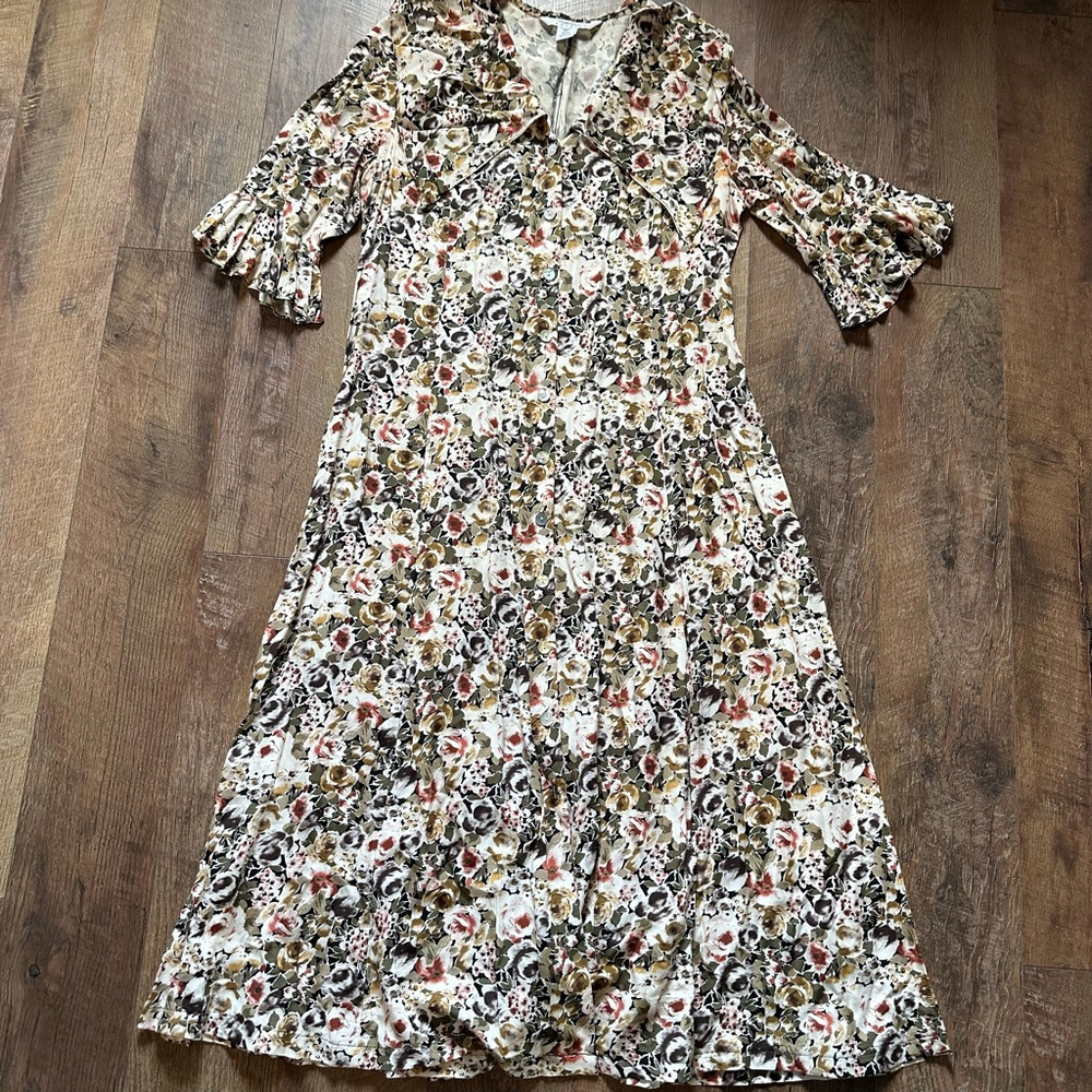 Women's Express Floral Midi Dress 13/ 14 size Vintage